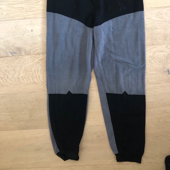 MENS BATMAN ONESIE - Picture 3 of 4